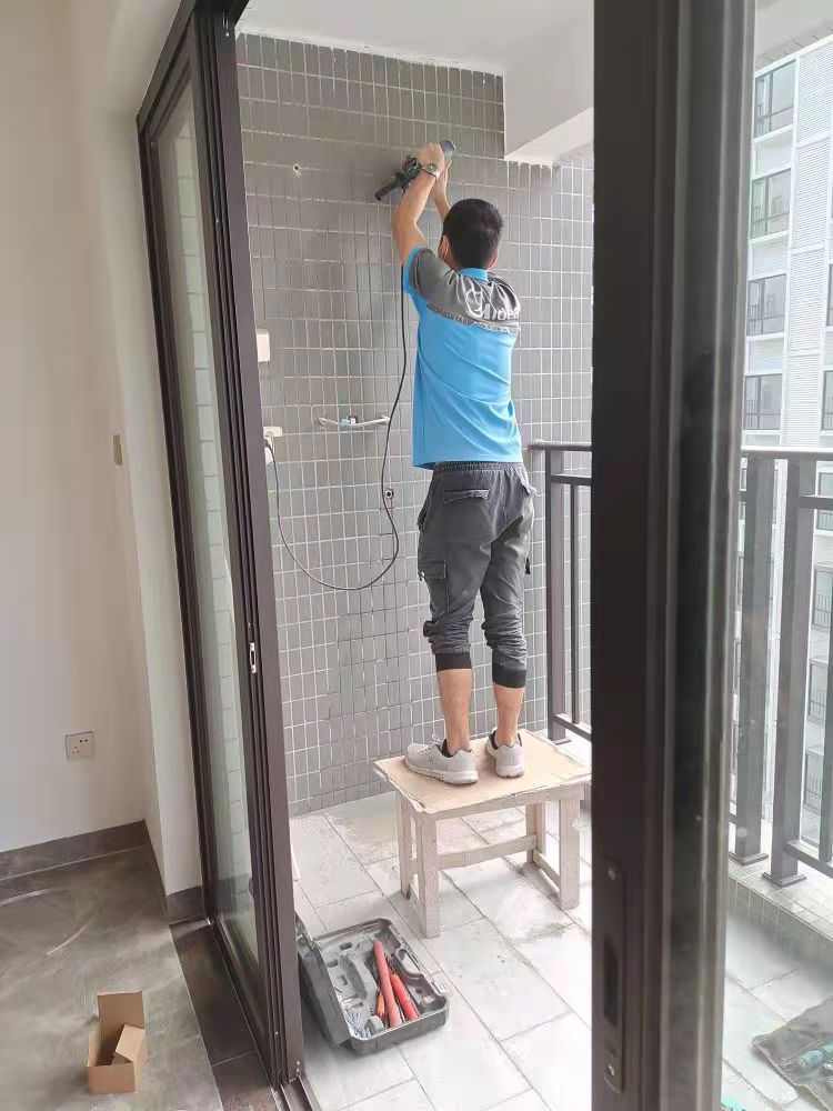 防水开裂原因及补救方法详解(图1) 防水开裂是为什么?防水有开裂现象的话可以再涂料一次吗?