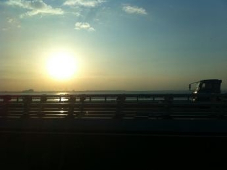 太阳能玻璃特性分类及应用领域解析(图1) 太阳能玻璃怎么样?太阳能玻璃的技术要求有哪些?