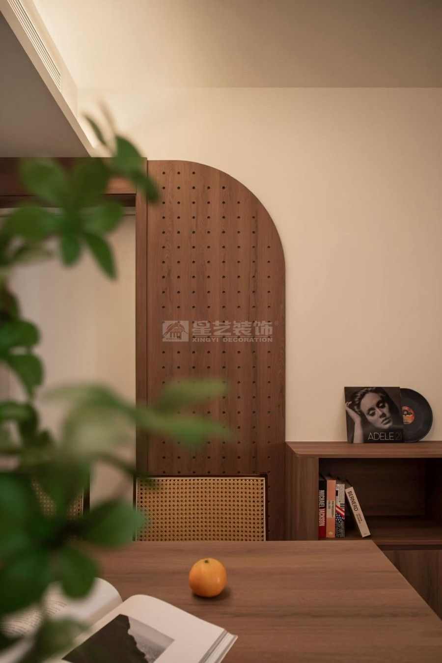 中古风新婚住宅设计，融合传统与现代美学(图5)