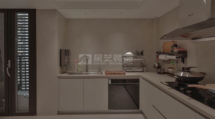 家庭大户型设计：四口之家功能分区优化方案(图4)