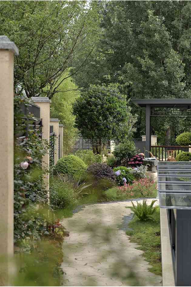 东方设计神韵捕捉技巧，从留白到线条美学的空间营造(图10)