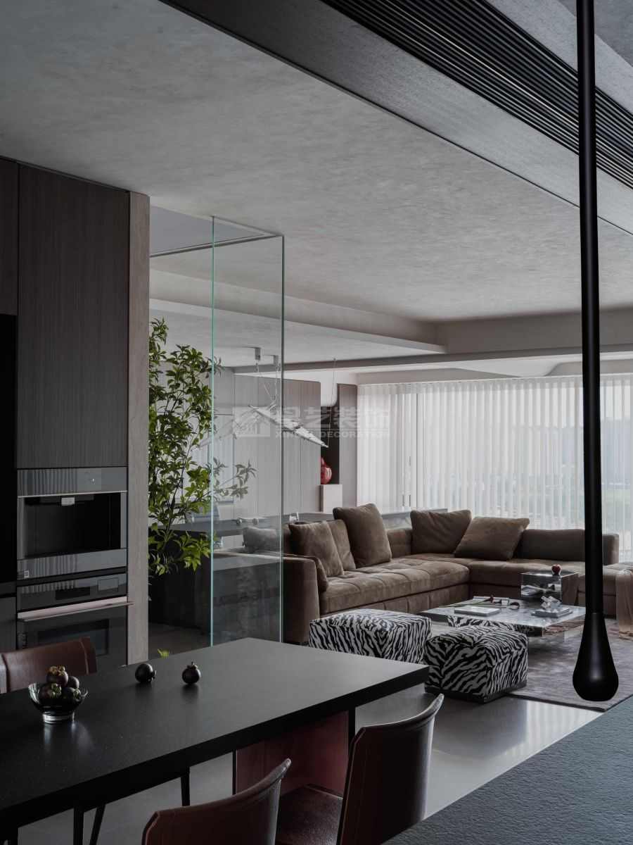 意式轻奢设计演绎暗调美学，材质光影营造高级层次感(图9)