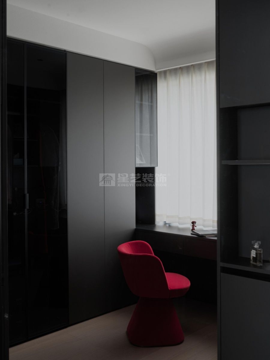 意式轻奢设计演绎暗调美学，材质光影营造高级层次感(图14)