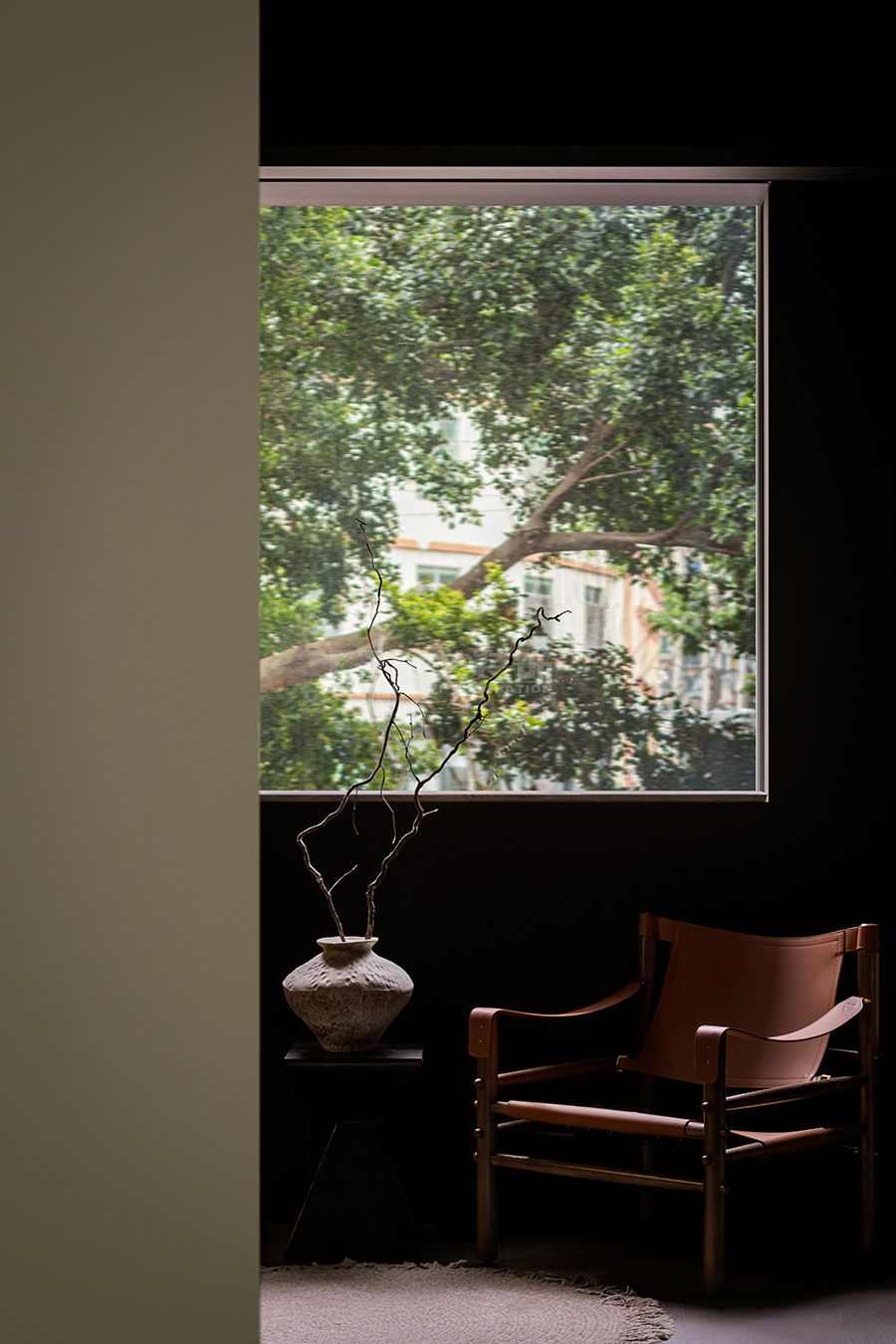 极简主义室内设计打造开阔通透居住空间(图10)