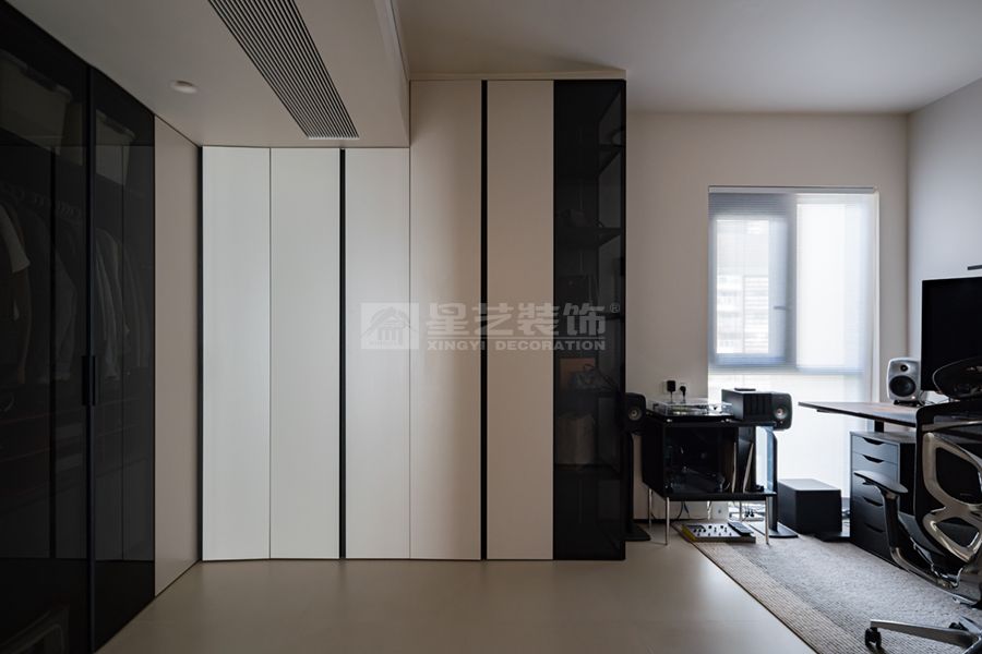 几何美学与空间哲学：极简黑方块设计的纯粹情感表达(图18)