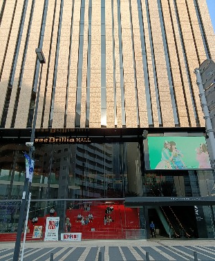 3.png 东京丰岛区艺术文化馆探访 三大建筑融合的文教体育综合体考察(图4)