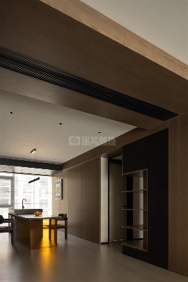 开放式空间设计营造温馨社交氛围的家居装修方案(图3)