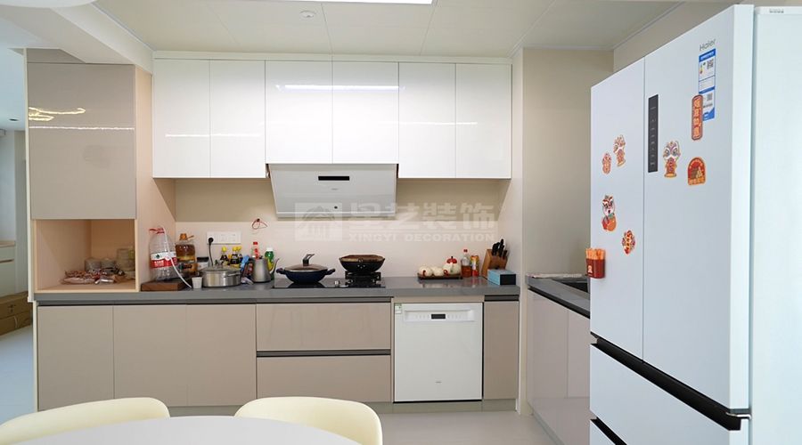 现代奶油风设计打造温馨家居，弧形元素营造舒适氛围(图8)