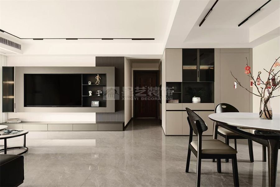 黑白灰现代家居设计，四口之家的极简生活美学(图7)