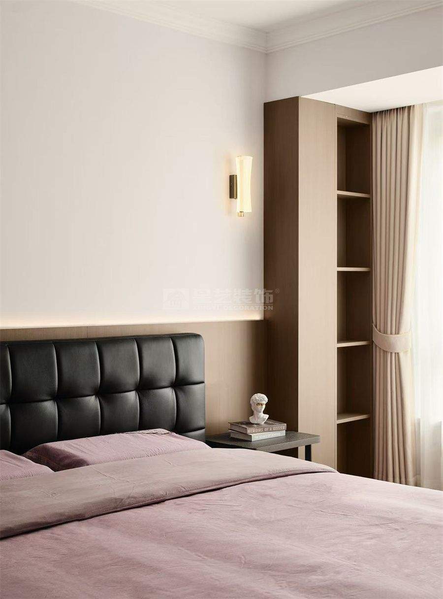 黑白灰现代家居设计，四口之家的极简生活美学(图11)