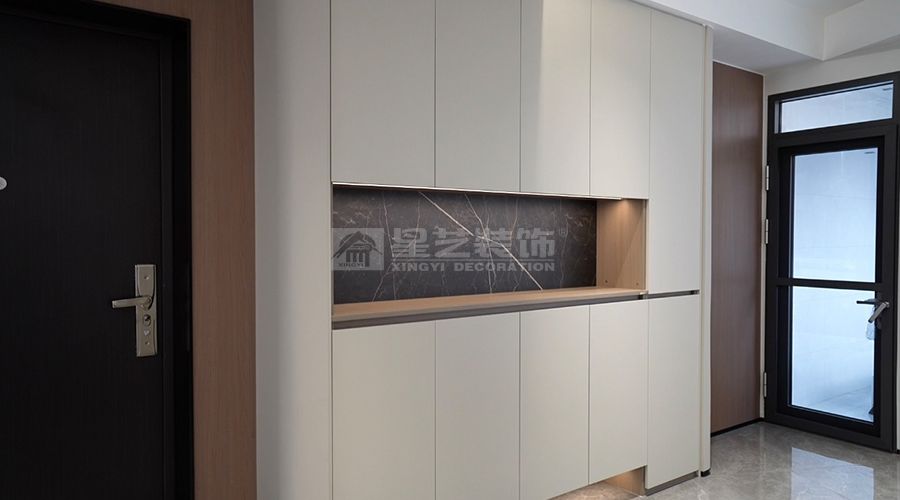 轻奢风格家居设计指南：打造现代温馨居住空间(图12)