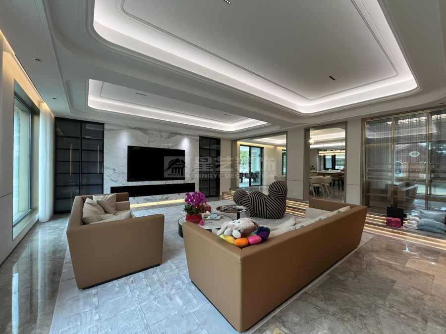 现代轻奢住宅设计以低调精致诠释隐奢美学理念(图1)