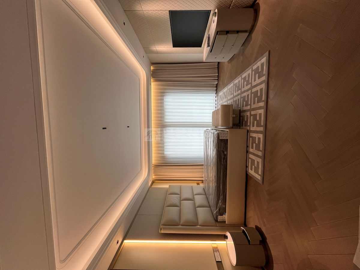 现代轻奢住宅设计以低调精致诠释隐奢美学理念(图11)