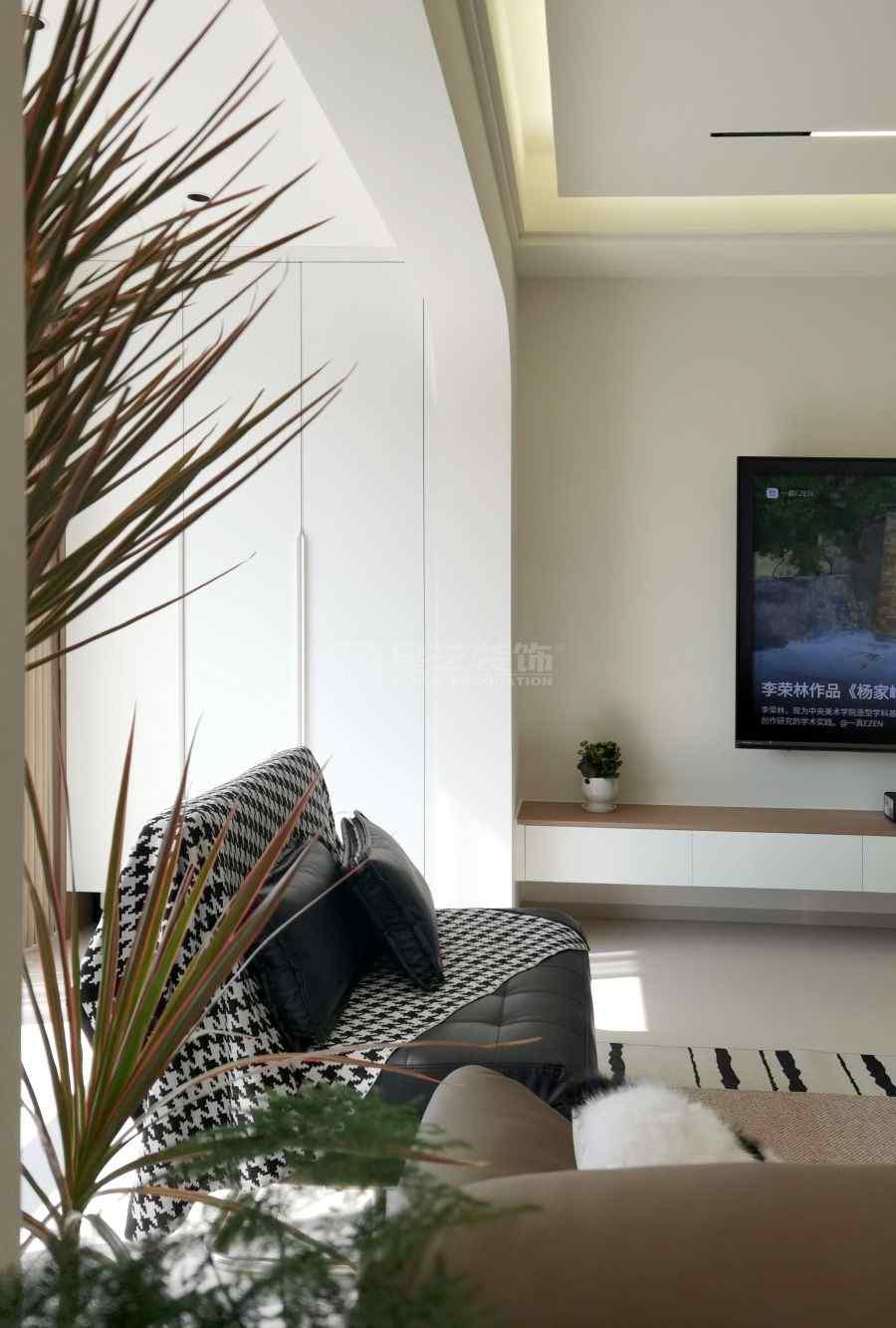 小户型改造大空间 收纳设计让家更温馨实用(图5)