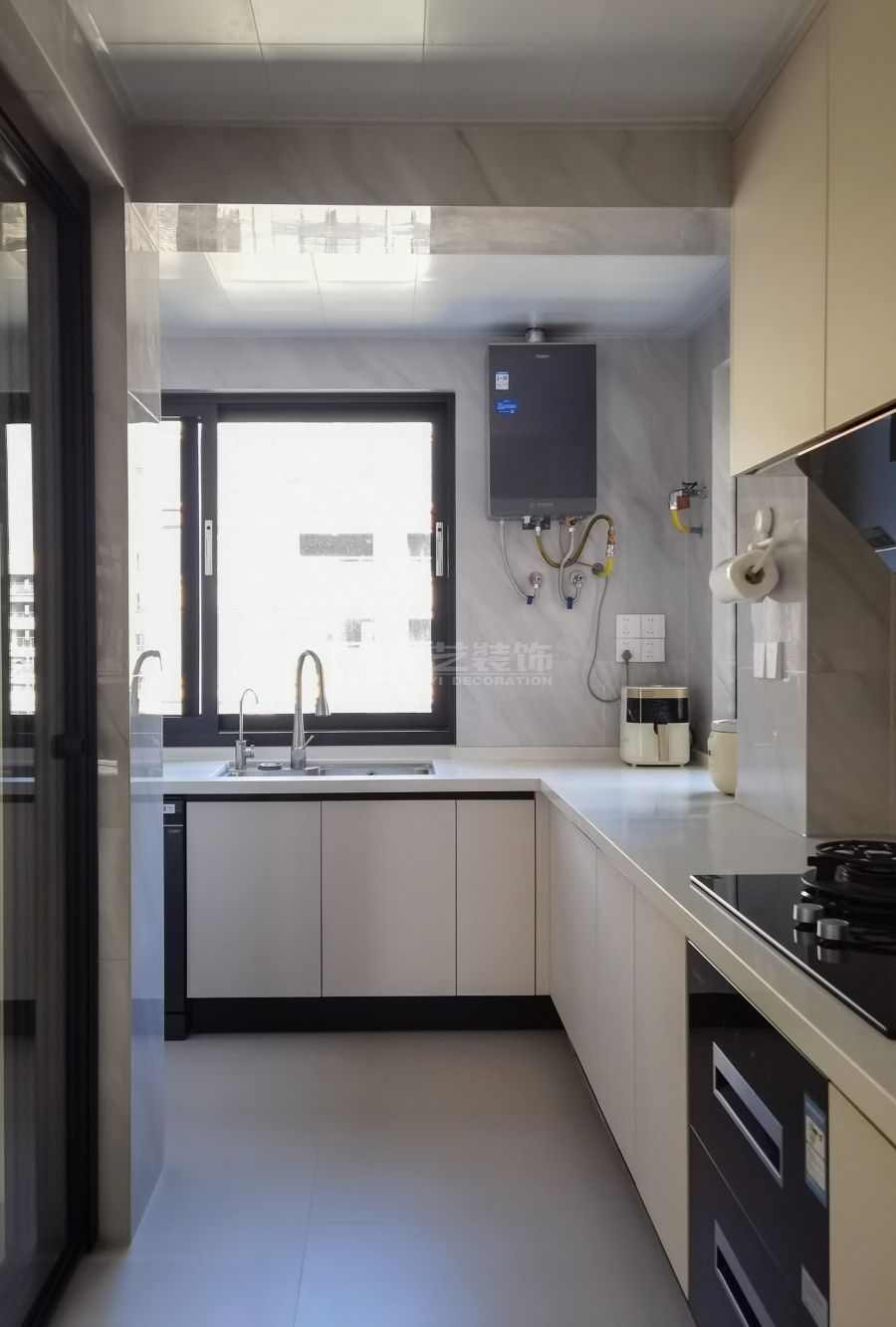 小户型改造大空间 收纳设计让家更温馨实用(图13)