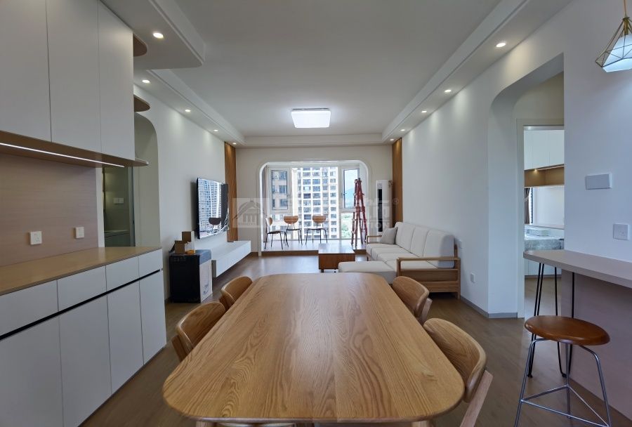 现代原木风110㎡四室两厅设计，简约易打理的理想居所(图7)