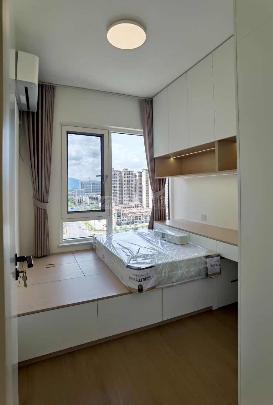 现代原木风110㎡四室两厅设计，简约易打理的理想居所(图12)