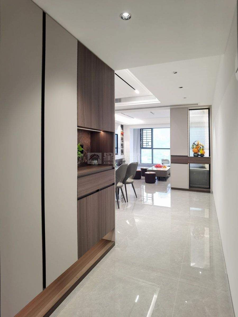 五房户型改造设计案例，客厅阳台打通增加使用面积(图14)