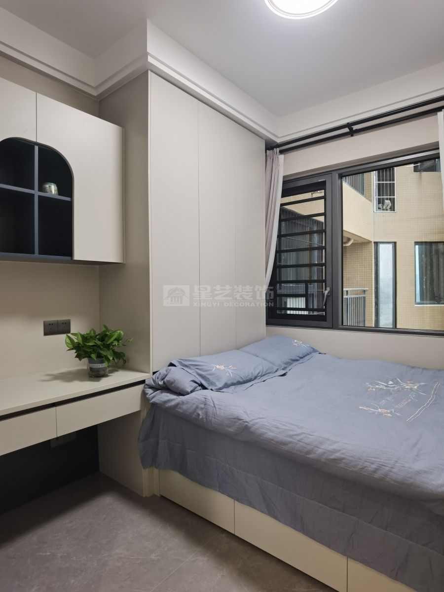 五房户型改造设计案例，客厅阳台打通增加使用面积(图19)