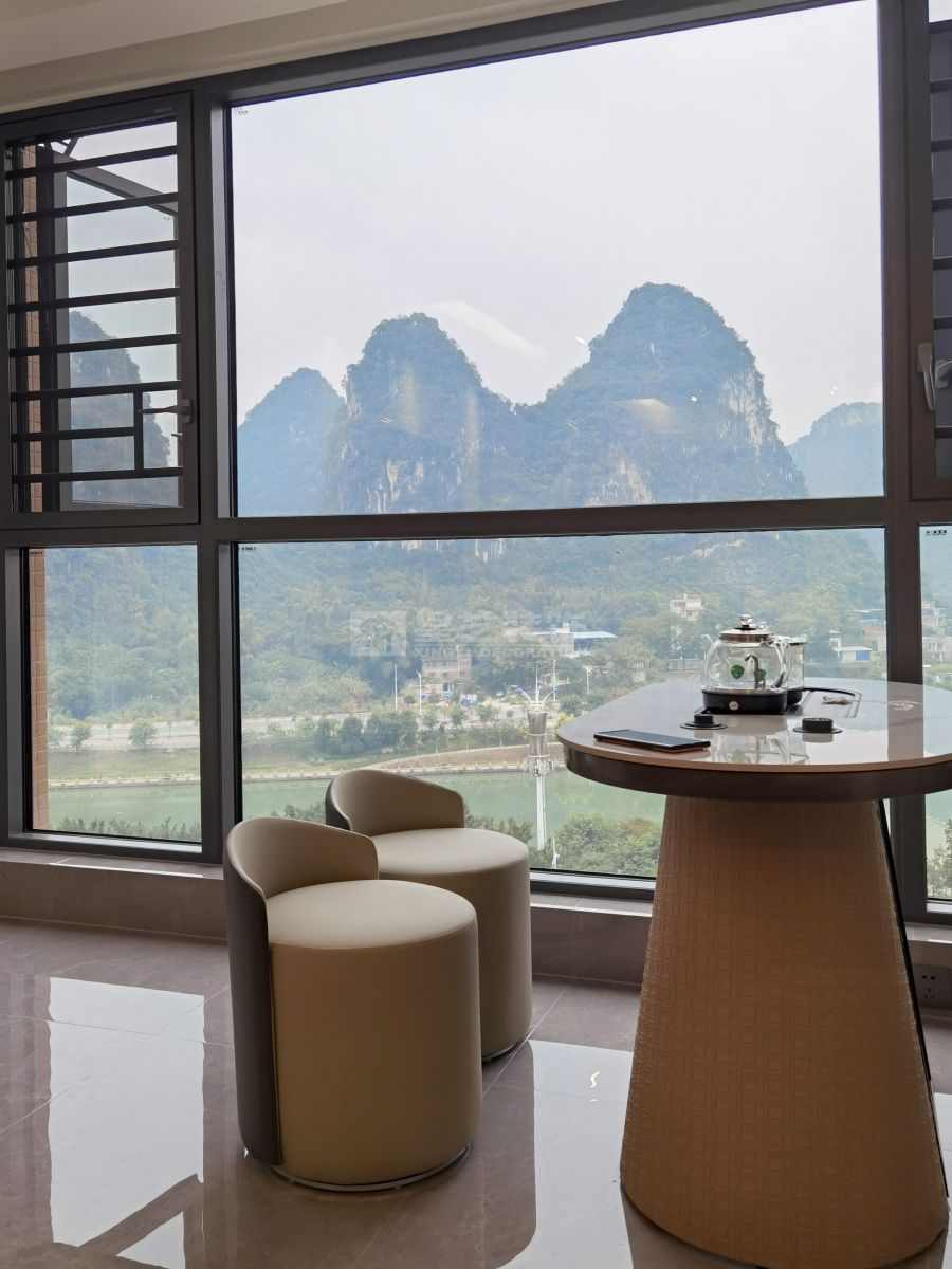 五房户型改造设计案例，客厅阳台打通增加使用面积(图27)