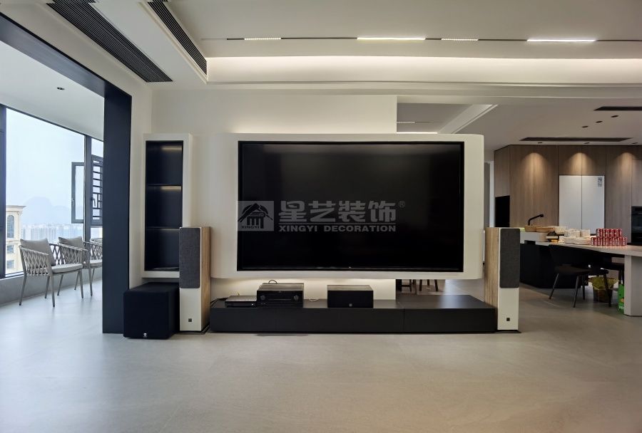 双层住宅设计新理念：无主灯吊顶搭配悬浮元素营造现代简约生活空间(图3)