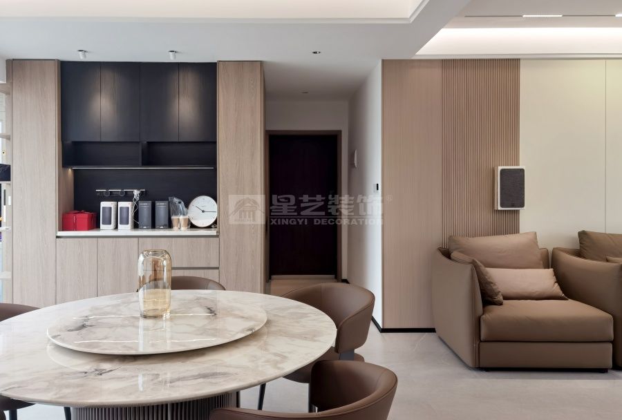 双层住宅设计新理念：无主灯吊顶搭配悬浮元素营造现代简约生活空间(图5)