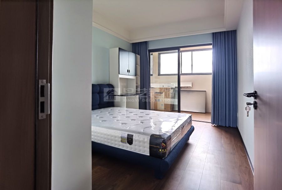 双层住宅设计新理念：无主灯吊顶搭配悬浮元素营造现代简约生活空间(图8)