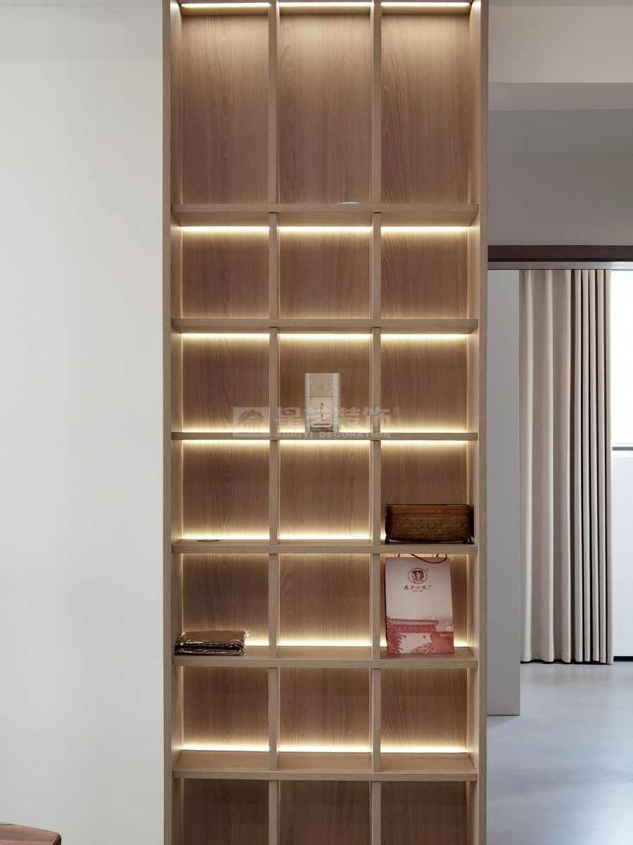 双层住宅设计新理念：无主灯吊顶搭配悬浮元素营造现代简约生活空间(图24)