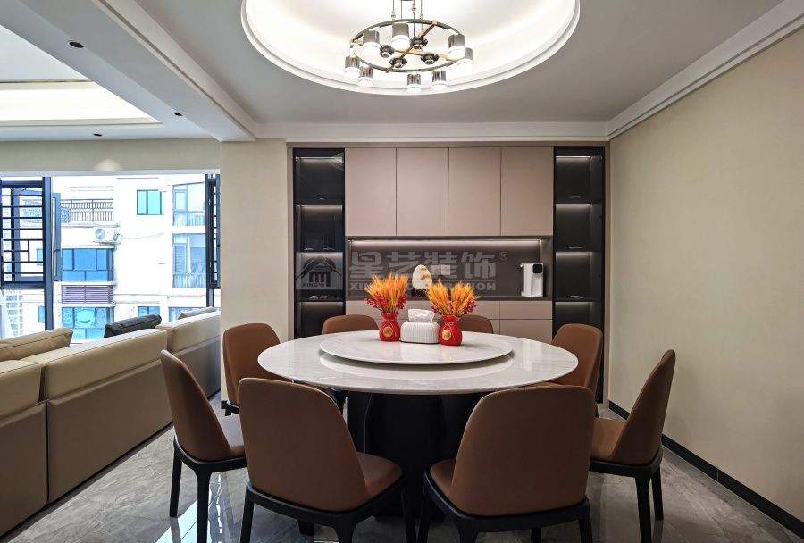 复式别墅设计攻略：三层空间布局与功能分区完美结合(图7)