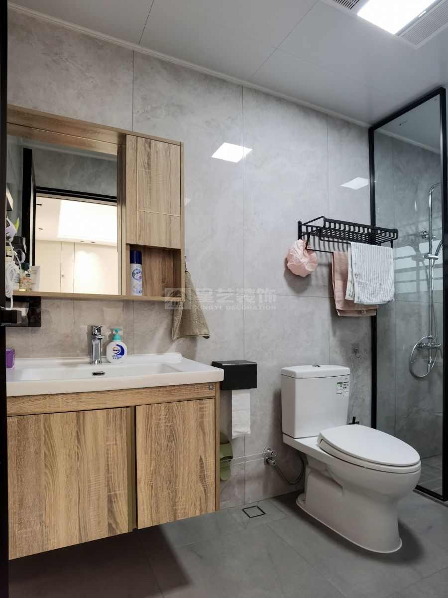 复式别墅设计攻略：三层空间布局与功能分区完美结合(图18)