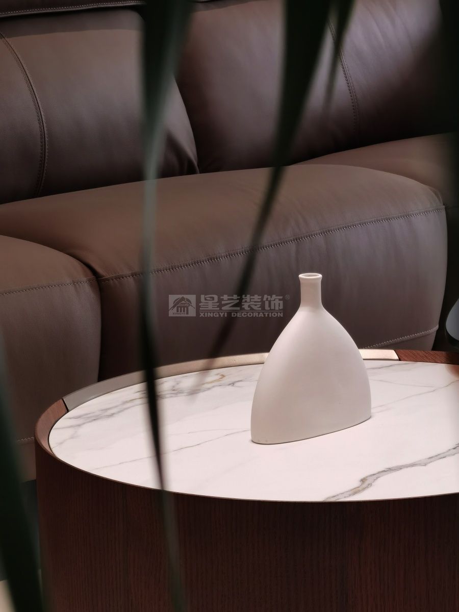 贺州信都龙腾雅苑140平现代简约风格家居设计案例赏析(图5)