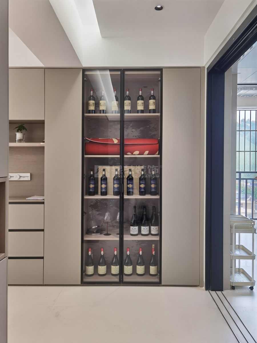 贺州信都龙腾雅苑140平现代简约风格家居设计案例赏析(图16)