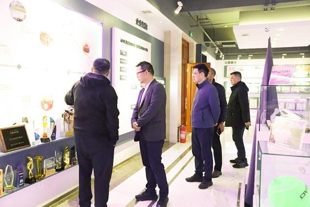 20250312_101152_014.jpg 住建部调研老房子改造升级 装修企业探索系统解决方案(图1)