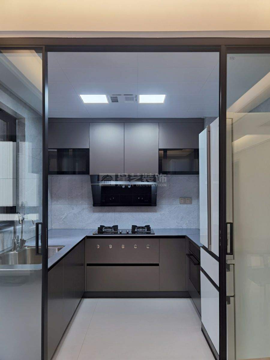 贺州彰泰新旺角四房现代风实景(图12)