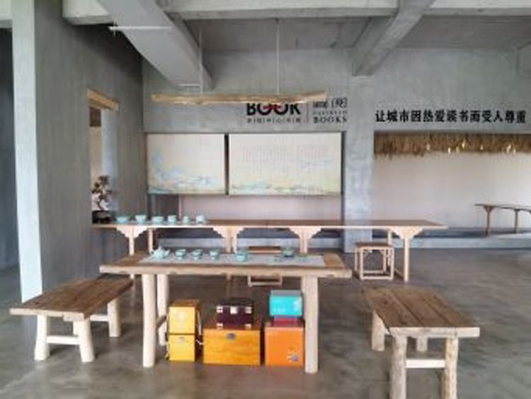 水性多彩漆有哪些优点？应如何施工？